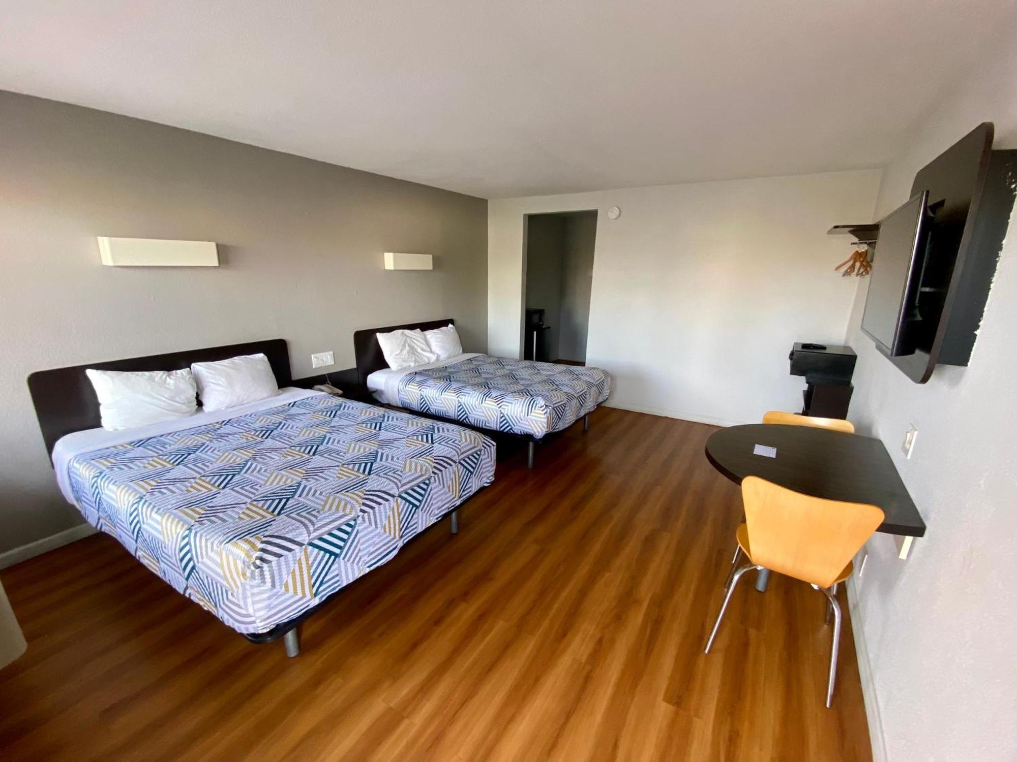 6-delano, Ca 2*