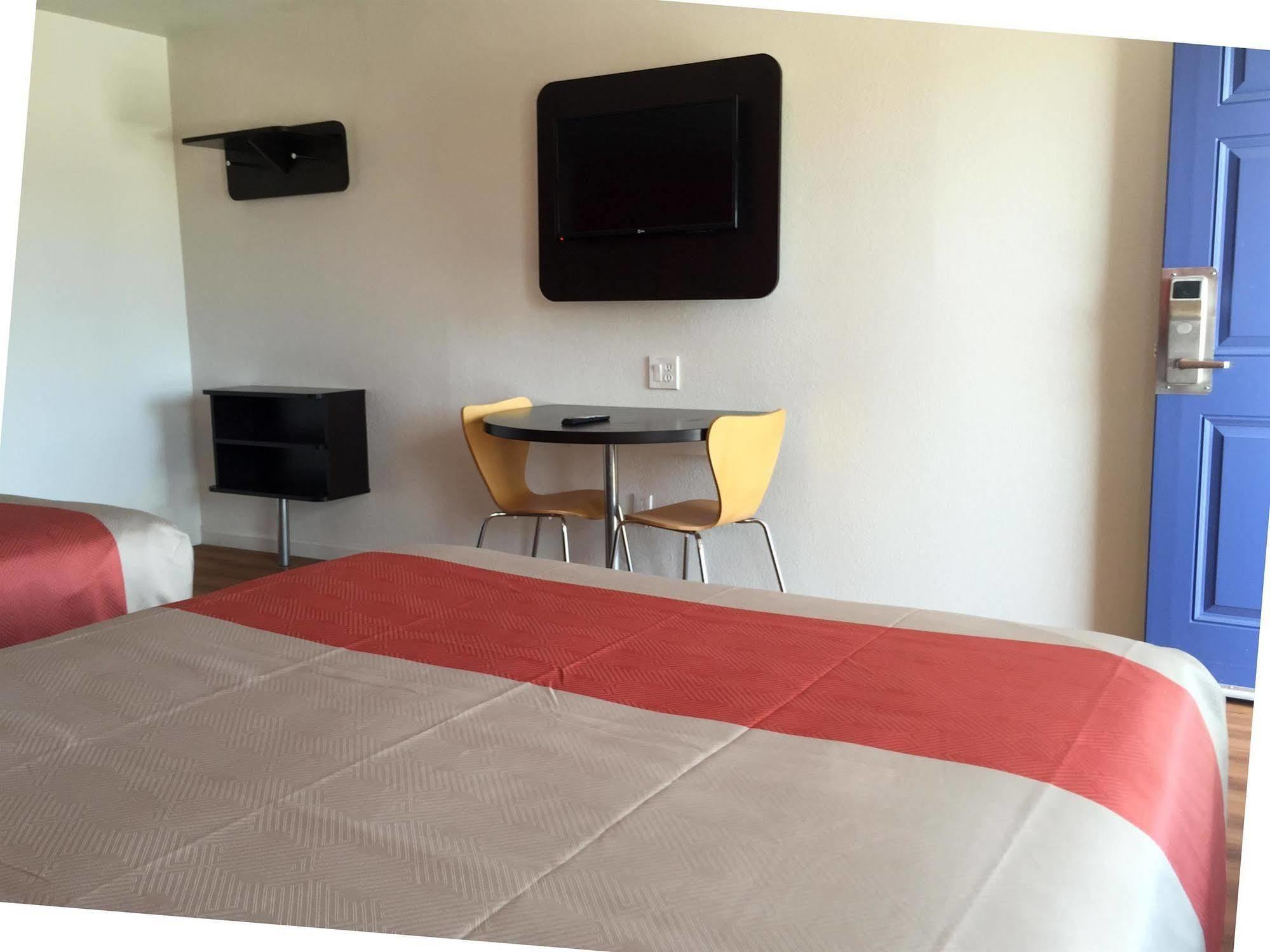 6-delano, Ca 2*