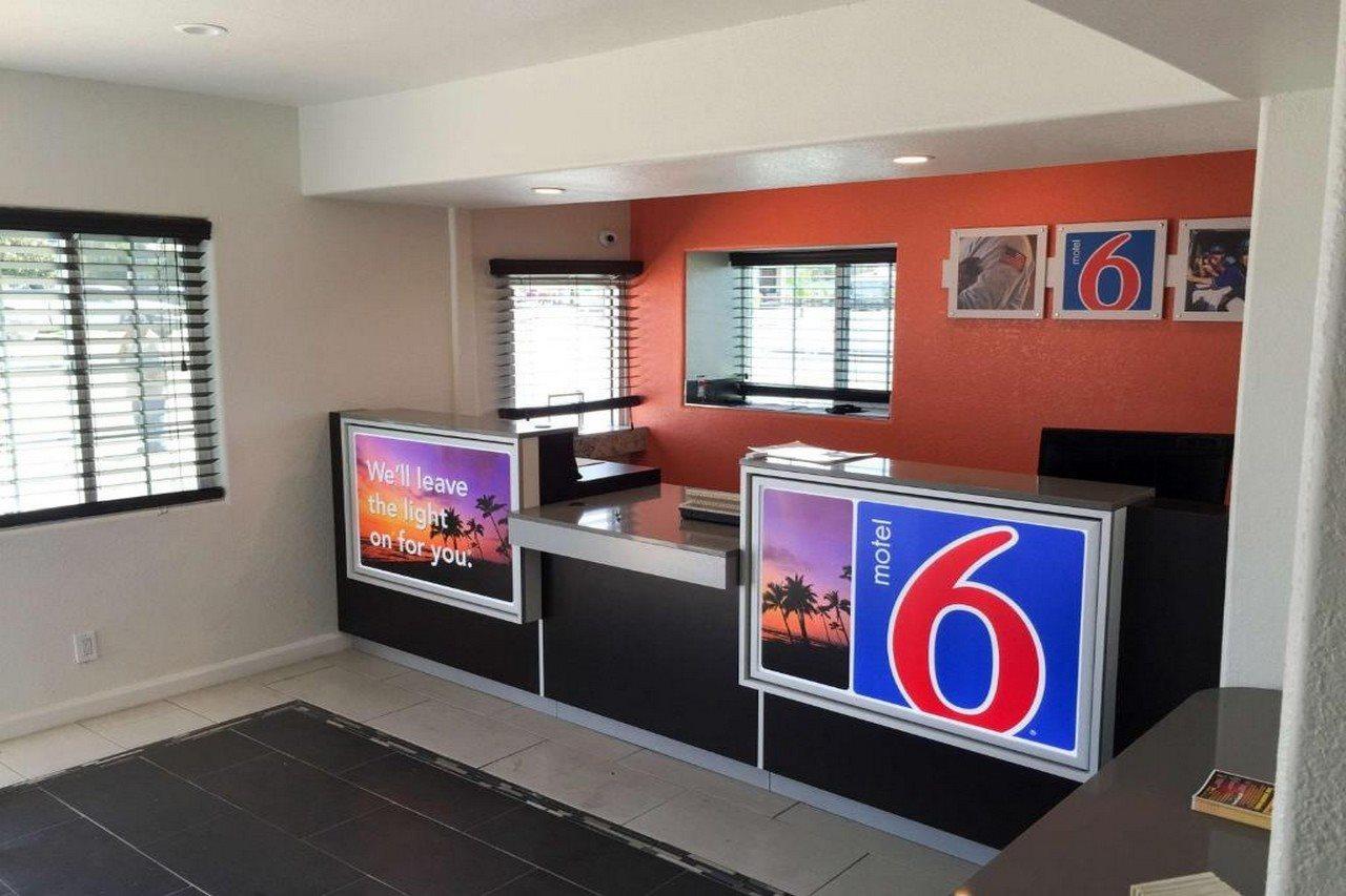 6-delano, Ca Hotel
