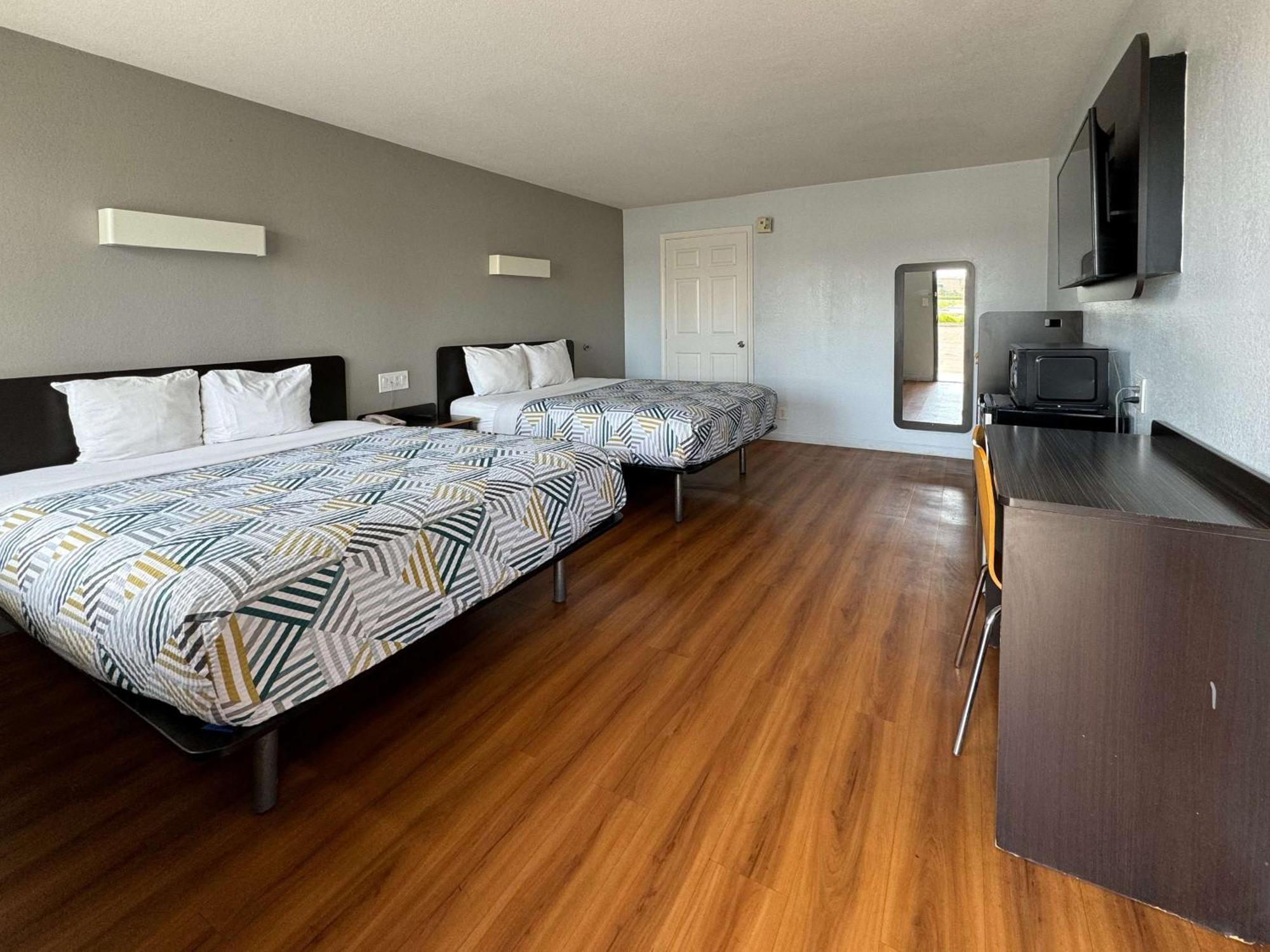 6-delano, Ca